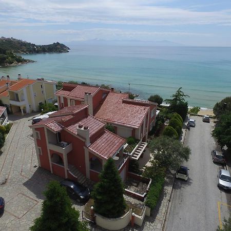 Villaroza Palaiontsiflikion Luaran gambar