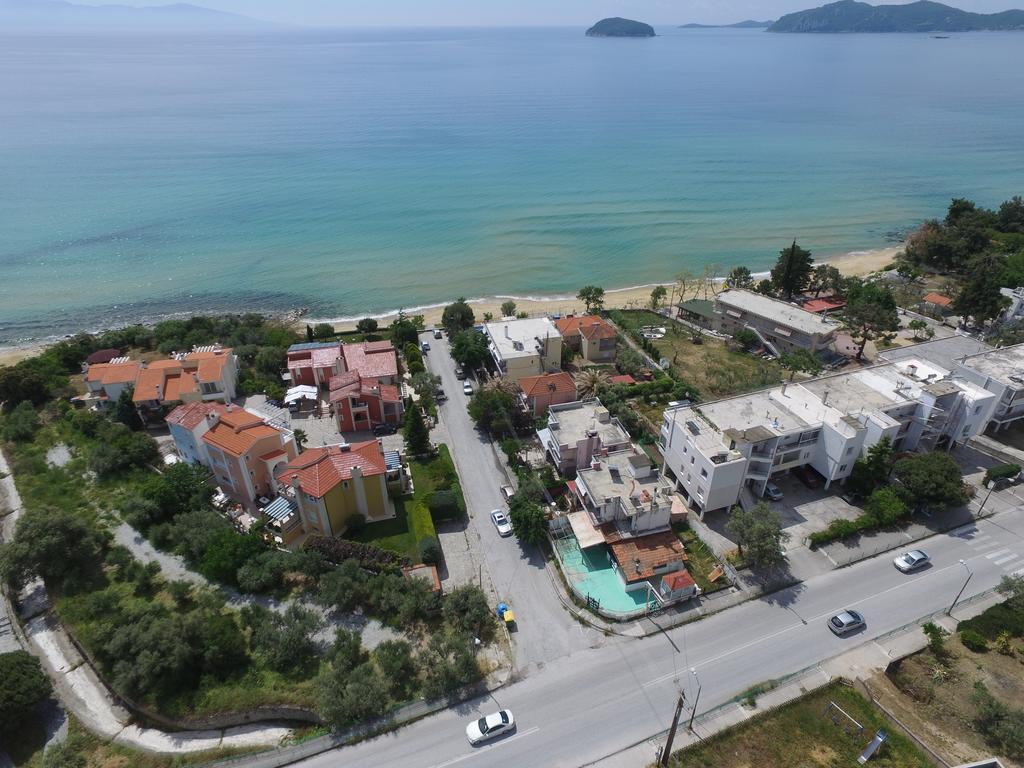 Villaroza Palaiontsiflikion Luaran gambar