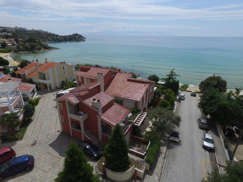 Villaroza Palaiontsiflikion Luaran gambar
