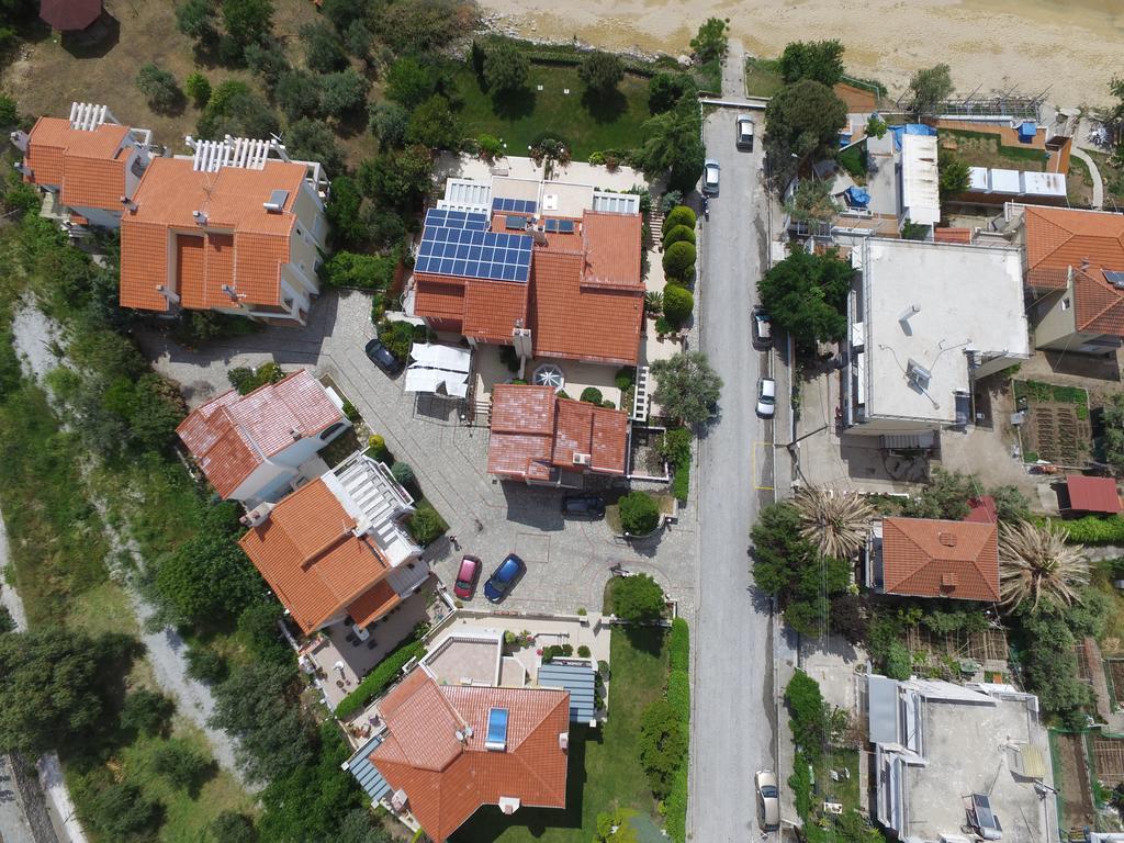 Villaroza Palaiontsiflikion Luaran gambar